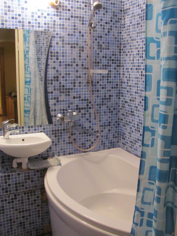 Economy Baltics Apartments - Liivamaee Talin Quarto foto